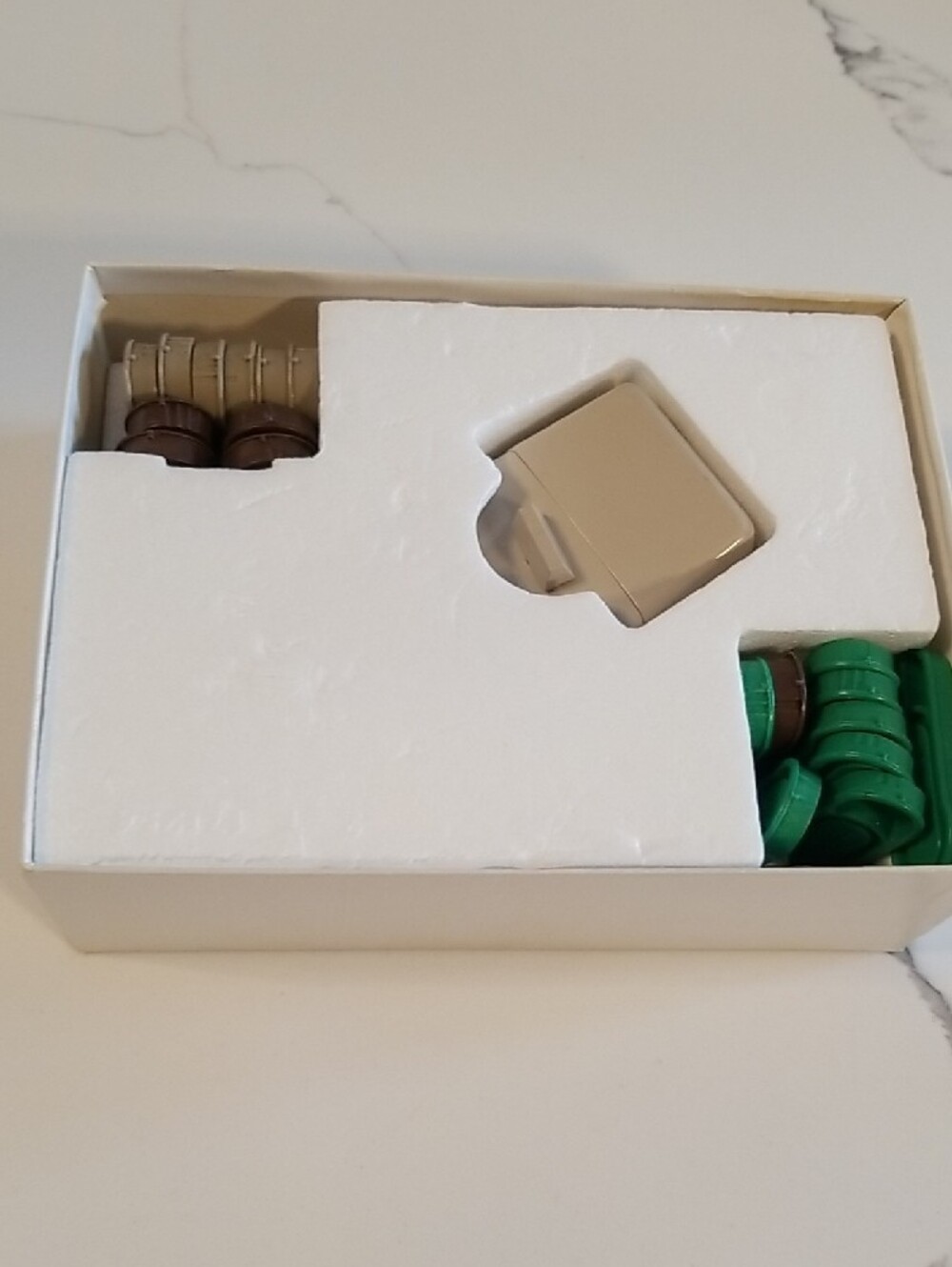 Singer Professional Buttonholer - Picture 4 of 15